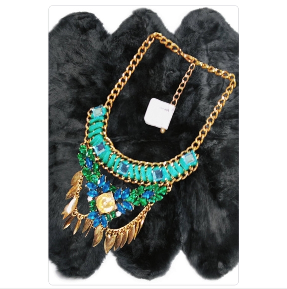 Multicolor Statement Necklace - Picture 4 of 7